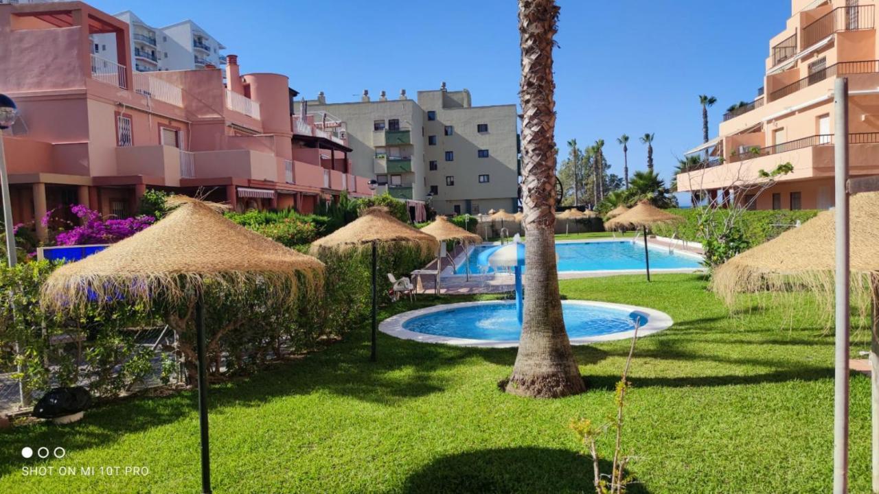 Salobrena - Primera Linea De Playa Junto Al Paseo Maritimo Exterior photo